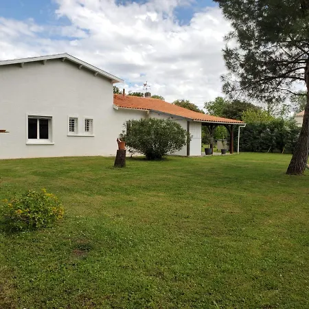 Maison De Famille Proche De Tout Au Calme Holiday home *
